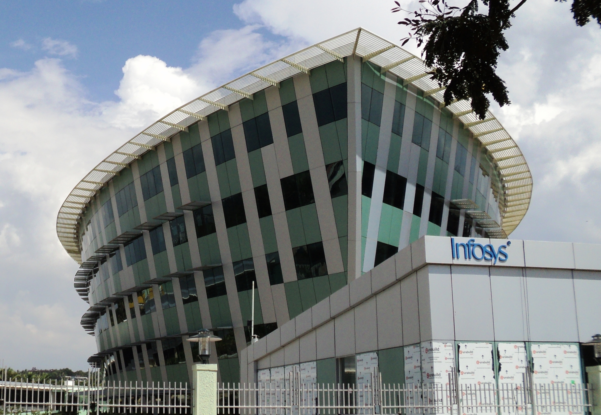 this image represents infosys one of the top 5 IT companies in trivandrum